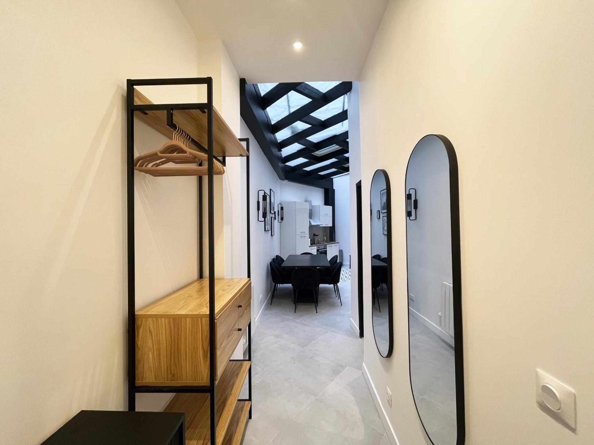 Apartment 08 - Design Flat Republique