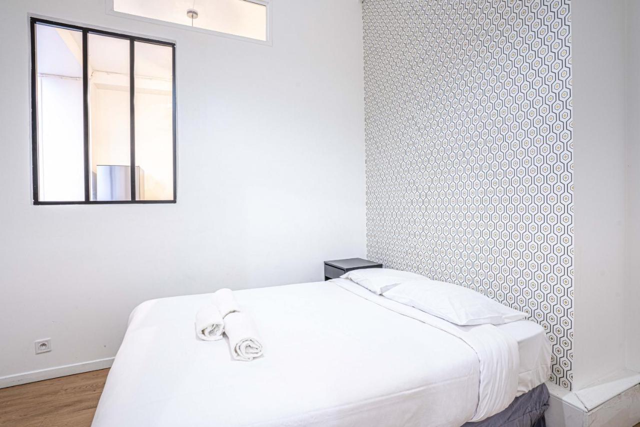 08 Design Flat Republique Appartamento